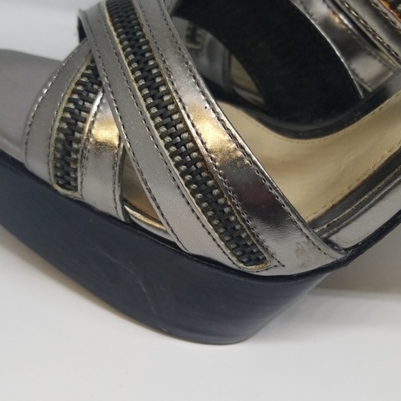 L.A.M.B pewter zip design sandals platform heel - Picture 5 of 8